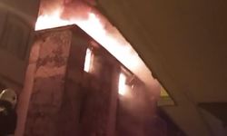 Gaziantep’te 4 katlı bina alevlere teslim oldu