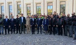 Gaziantep'te "Kebap dumansız, motor kasksız olmaz" sloganıyla kask farkındalığına dikkat çekildi