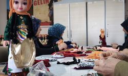 Kadınlar Oğuzeli'nde Ezo Gelin Bebekleri Üreterek Ekonomik Bağımsızlık Kazanıyor