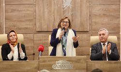 Umreden dönen ikinci kafile Başkan Fatma Şahin ile bir araya geldi