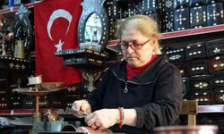 Gaziantepli Kadın bakır ustası erkeklere taş çıkartıyor