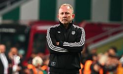 Sergen Yalçın, Beşiktaş'ın başında ligdeki 100. maçını geride bıraktı