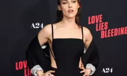 Kristen Stewart sokak stiliyle şaşırttı! Belden aşağısı... Yorum yağdı