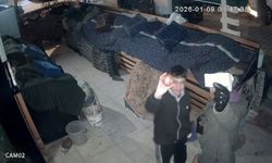 Gaziantep'te gençlerden duygulandıran örnek davranış: Soğan aldılar, parasını kameraya gösterip bıraktılar