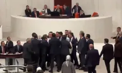 CHP'li vekil tabutla kürsüye çıktı! TBMM Genel Kurulu'nda yumruklu kavga