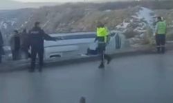 Gaziantep'te feci kaza! İşçi servisi şarampole devrildi: 10 yaralı