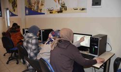 Gaziantep'te kadınlar çocuklarıyla hayallerini tasarlıyor