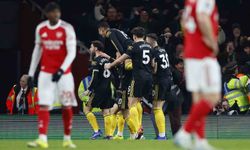 Manchester United, Lider Arsenal'ı 3-2 mağlup etti