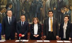 Engelsiz Aktif Yaşam Merkezi için imzalar atıldı