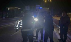 Gaziantep'te karşıya geçmek isteyen kadına araba çarptı!