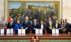 Gaziantep'te Engelsiz Aktif Yaşam Merkezi için imzalar atıldı