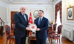 TBMM İdare Amiri Sermet Atay'dan Adalet Bakanı Gürlek'e hayırlı olsun ziyareti