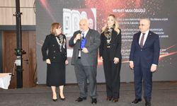 Musa Özgüçlü’ye “Sağlığa En Büyük Yatırım Yapan Hayırsever” ödülü