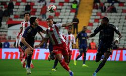 Fenerbahçe şampiyonluk yarışında büyük yara aldı! 2-2