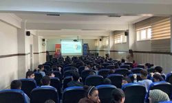 Gaziantep'te jandarmadan öğrencilere siber güvenlik eğitimi