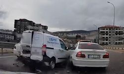 Gaziantep'te kontrolden çıkan araç, önündeki 4 araca çarptı: O anlar kamerada