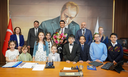 Başkan Yılmaz koltuğunu Kılınç’a bıraktı! Şehitkamil’de söz çocukların...