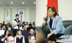 Başkan Şahin, GAÜN’de mühendislik öğrencileriyle buluştu