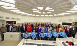 Fatma Şahin, başarılı sporcularla bir araya geldi