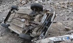 Gaziantep'te otomobil dere yatağına uçtu! Sürücü yaralı...