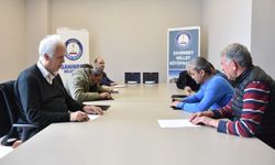 Görme engelliler Şahinbey Millet Kütüphanesi'nde Braille alfabesi öğreniyor