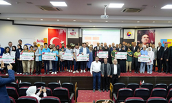 Nizip’te tarihi final: "Temel Dini Bilgiler Yarışması" muhteşem bir törenle taçlandı!