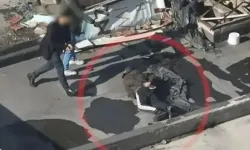 Suriye'den geldi babasını öldürüp çatıya çıktı