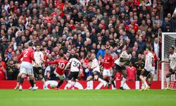Dev maçta Manchester United, evinde Liverpool'u yendi