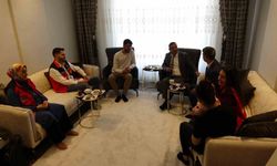 Gaziantep'te evlilik kredisiyle yuva kuran çift ilk çocuklarını kucağına aldı