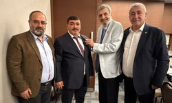 Gaziantep basınının tanınan ismi Levent Özkurt’a cemiyet rozeti