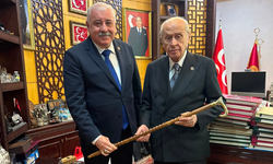 TBMM İdare Amiri Sermet Atay’dan Devlet Bahçeli’ye ziyaret: Yurtdışı görüşmeleri masaya yatırıldı
