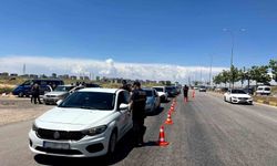 Gaziantep'te jandarmadan huzur-güven uygulaması: 176 aranan şahıs yakalandı