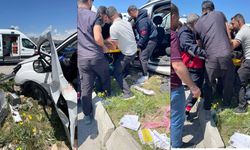 Feci kaza! Otomobiller kafa kafaya çarpıştı: 4 ölü, 2 yaralı