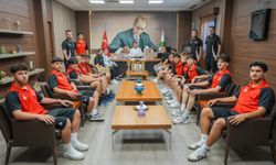 Başkan Yılmaz, şampiyonları ağırladı