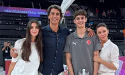 Ailece Yunanistan'a gitmişlerdi! Demet Şener ve İbrahim Kutluay’dan tatil pozları