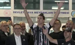 Beşiktaş'ın anlaşmaya vardığı Dusan Vlahovic, İstanbul'a geldi