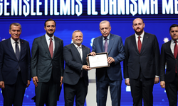İstanbul'da 3 ilçe Belediye Başkanı AK Parti'ye katıldı