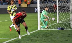 Fenerbahçe, sezona mağlubiyetle başladı! 2-1