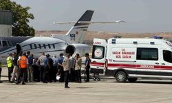 Gaziantep'te bıçaklanan Milletvekili Melih Meriç ambulans uçakla İstanbul'a sevkedildi