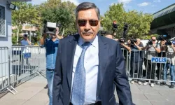 Melih Gökçek, sakız çiğneme görüntüleri ile ilgili konuştu: Adliyeye adım attığımda bitti