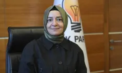 Fatma Betül Sayan Kaya istifa etti