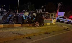 Gaziantep'te feci kaza! Kontrolden çıkan araç karşı şeride uçtu