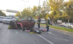 Gaziantep'te kontrolden çıkan otomobil takla atarak karşı şeride geçti: 3 yaralı