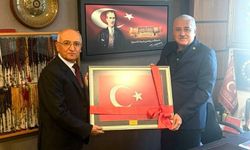 Emekli Orgeneral İrfan Özsert’ten MHP Gaziantep Milletvekili Sermet Atay’a ziyaret