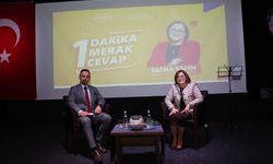 Başkan Şahin, “Bir Dakika, Bir Merak, Bir Cevap” programında gençlerle buluştu