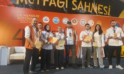 GAÜN öğrencilerinden iki farklı yarışmada beş derece