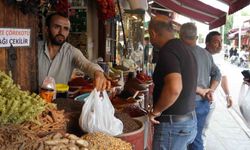 Kış ayları geldi, Gaziantep'te vatandaşlar aktarlara akın etti