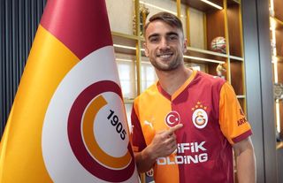 Yunus Akgün, 4 yıl daha Galatasaray’da