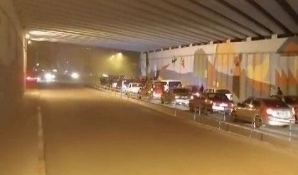 VİDEO HABER / Yolu kapatan asker uğurlama konvoyundan havaya ateş açıldı