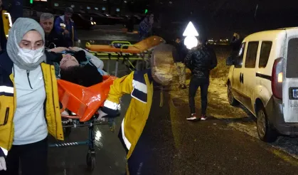 'Karım' yazılı mesaj ortalığı karıştırdı! Genç kız seyir halindeki araçtan atladı